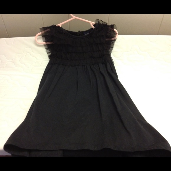 ❌❌SOLD❌❌Baby Gap Dress 18/24 months
