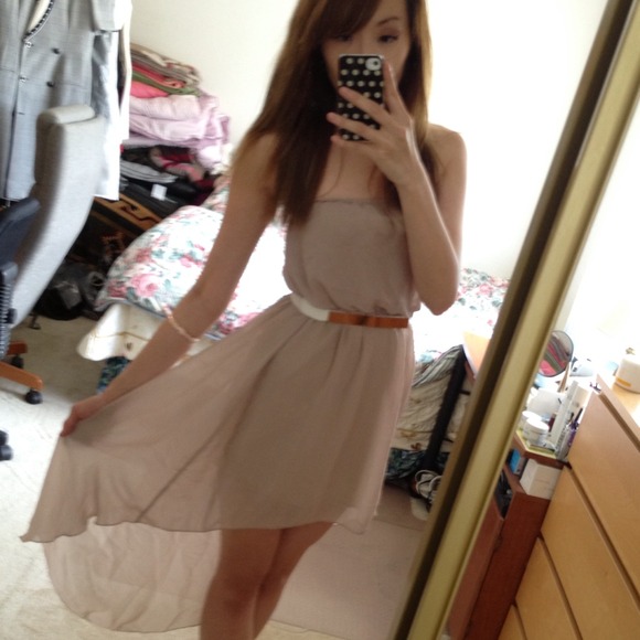 ❌Not Available❌💙NWOT Taupe Hi-Lo Chiffon Dress💙 - Picture 2 of 3