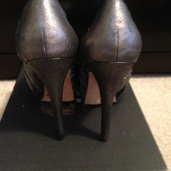Sexy metallic heels *Reduced Prices* - Picture 3 of 4