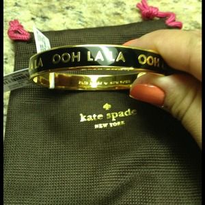 ⛔🚫SOLD🚫⛔💯%KATE SPADE IDIOM BANGLE