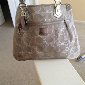 Coach poppy handbag purse silver for ohiorose