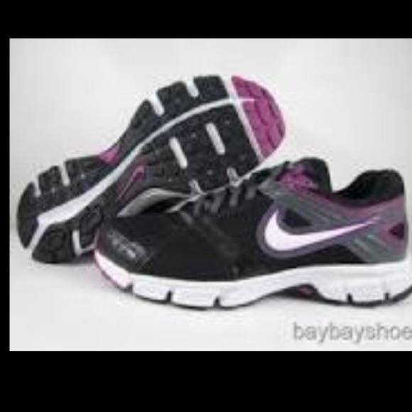 Women's Nike Downshifters
