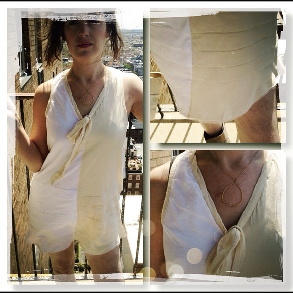 CLOSING SALE Beatriz Adorable Colorblock - Picture 3 of 3