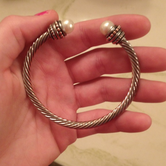 Cable bracelet