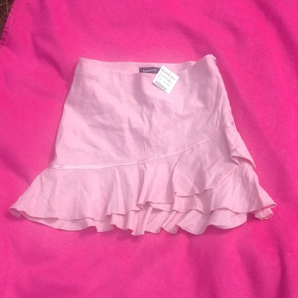 NWT bebe pink size 2 skirt