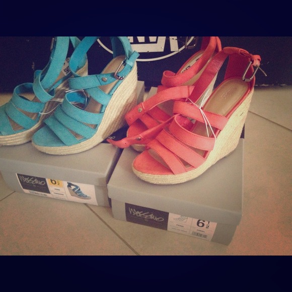 Spring wedges