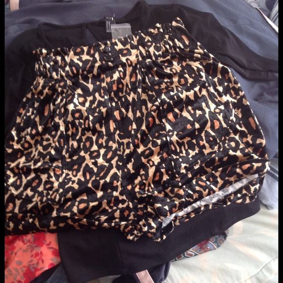 ❤️change of heart (not for sale) Urban Outfitters