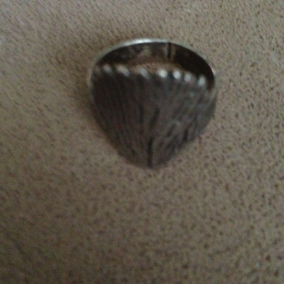 Vintage Ring - Picture 2 of 2