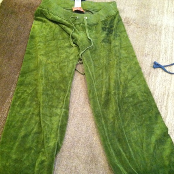 JUICY COUTURE green velour drawstring pants!
