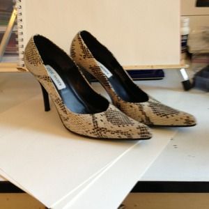 Steve Madden Tarrah "snake skin" pumps