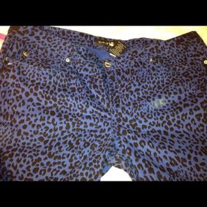 Plus Sz-24 leopard Print like new pants