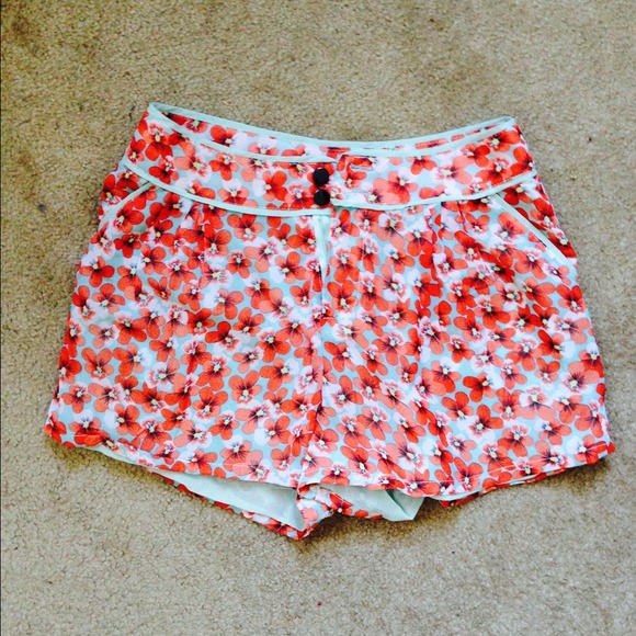 H&M summer chiffon short (N/A 6.3-8.24)