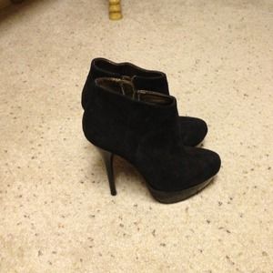 REDUCED!!! Steve Madden 5 in Stiletto Boots!