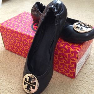❎❎SOLD❎❎Authentic Tory Burch