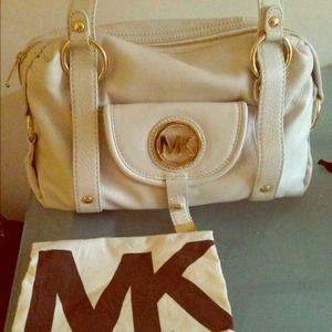 Michael Kors Cream Handbag