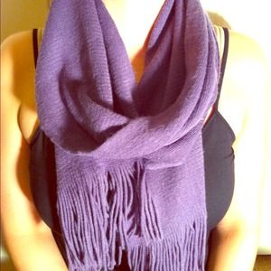 Purple cashmere-like scarf