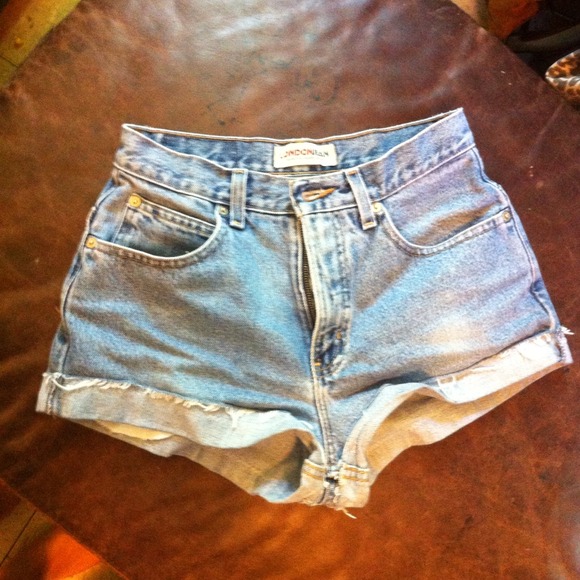 ⚫Sold⚫High waisted denim jean short shorts