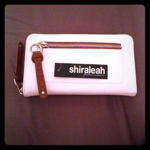 White Shiraleah Merton wallet NWT!