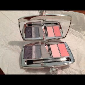 Christian Dior- garden clutch make up palette