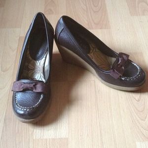 Brown Wedge shoes