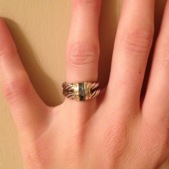 Ladies authentic David Yurman ring