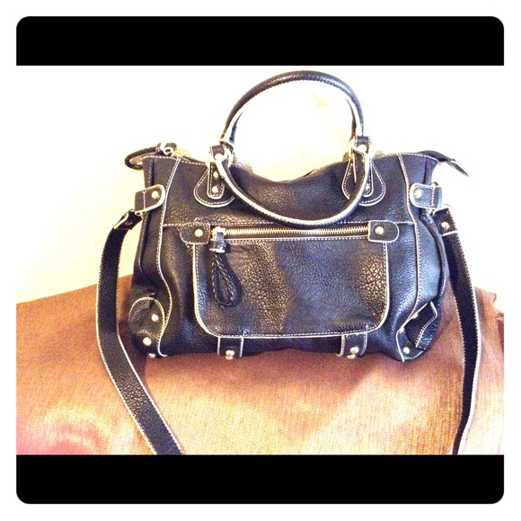 REDUCED⬇⬇Little black bag by Steven Madden