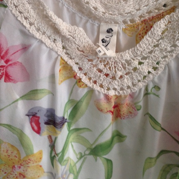 Anthropologie blouse - Picture 2 of 2