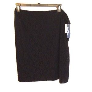 BLACK LACE STRAIGHT SKIRT