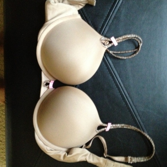 Sold!!! Miraculous bra from Victoria's Secret