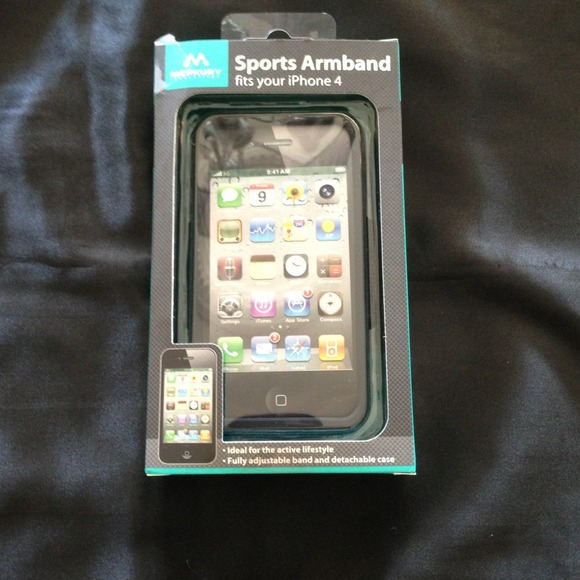 Merkury Sports Armband for iPhone 4