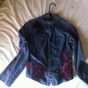 Express button up shirt with velvet details
