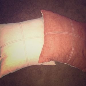 **RESERVE**Small pillows