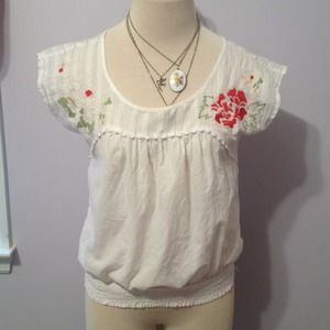 Flower embroidered top