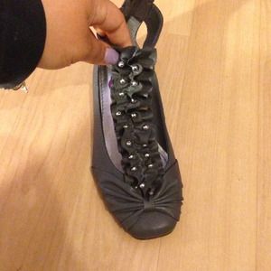 Gray Embellished Ribbon front heels