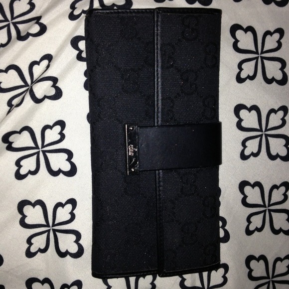 Gucci wallet