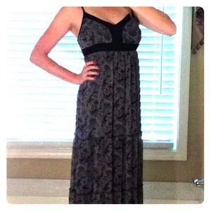 Black and white Guess maxi dress