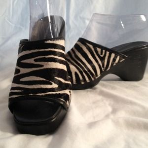 Zebra Naturalizer Wedge Sandles