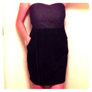 Sweetheart strapless dress with pockets