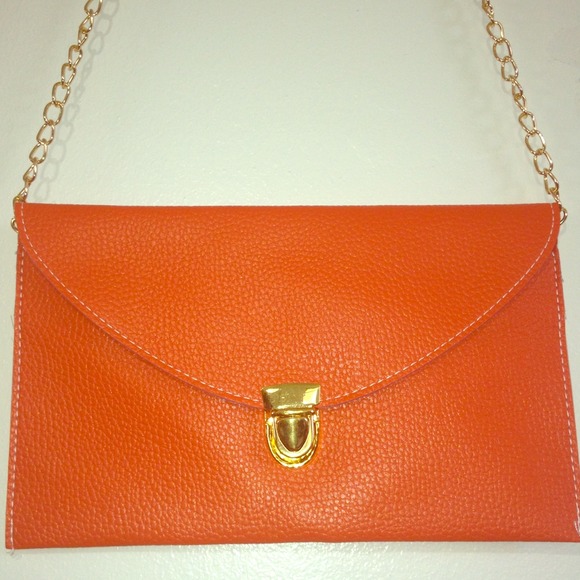 🚫sold🚫Cross shoulder purse. Orange
