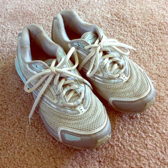Reebok tennis shoes
