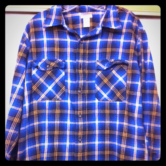 NWOT Men's blue and gold plaid flannel button up - Picture 1 of 3