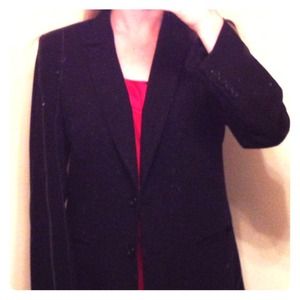 Trendy black blazer