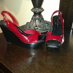 Jessica Simpson red shoes