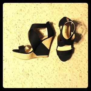 Brand new size 9 wedges!
