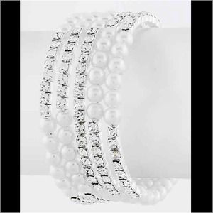 🆕 Pearl & Crystal Coil Bracelet