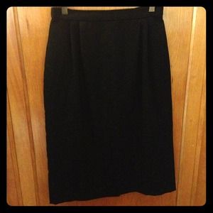 🌀Bundled🌀Vintage black patterned skirt