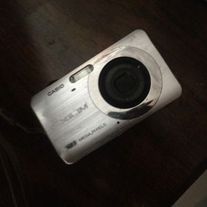 Cam but no batt charger