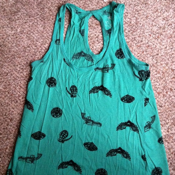🚫Sold🚫Reduced Tank with guns, grenades, diamonds