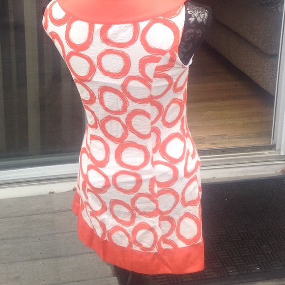 Very pretty coral and white dress👗👗REDUCED👗👗 - Picture 2 of 3