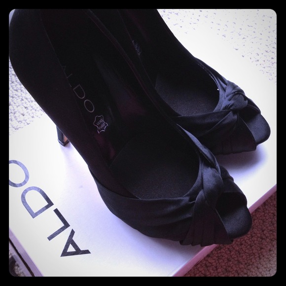 Stunning ALDO Stilettos! - Picture 1 of 4